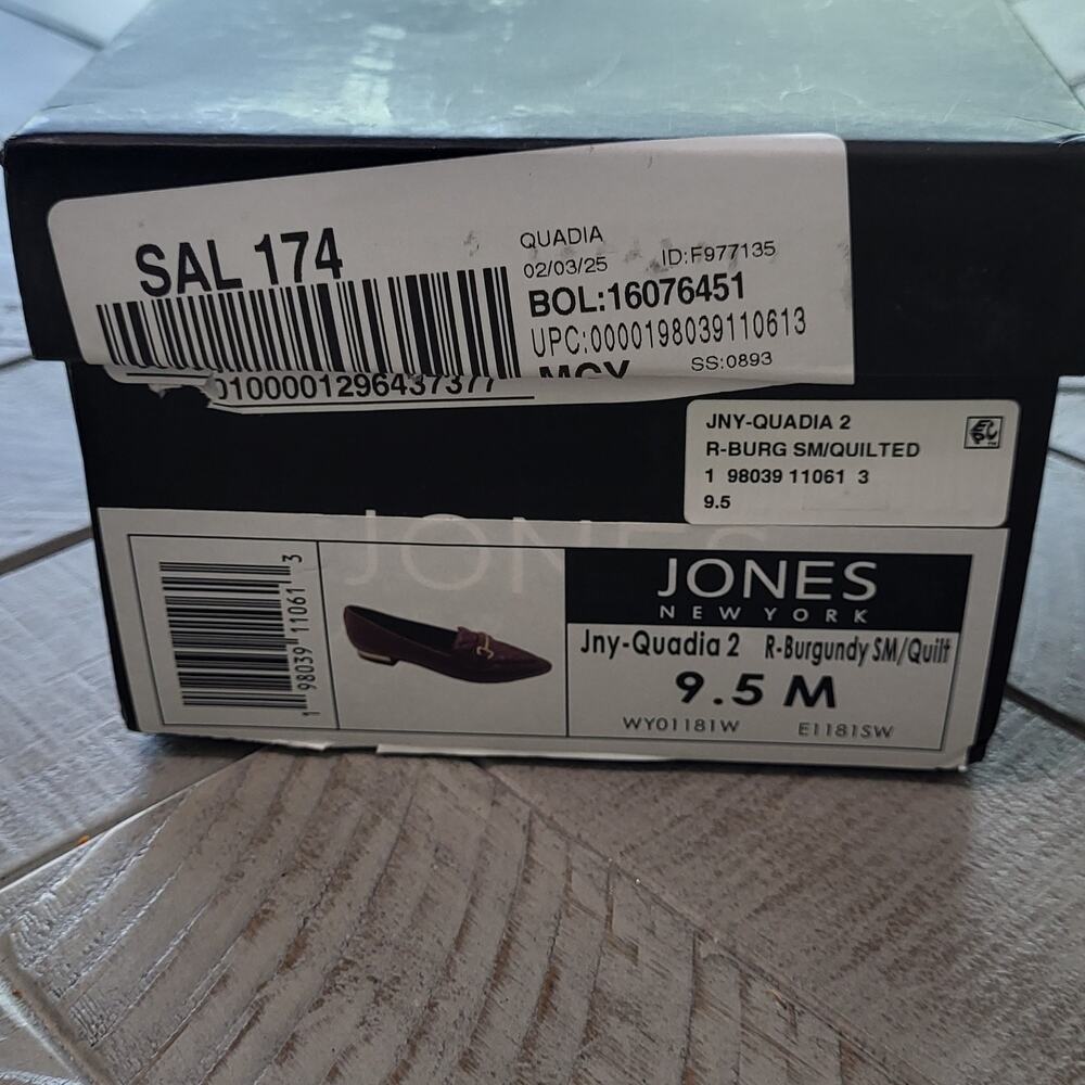 Jones New York Women's 9.5 M Quadia Pointed Toe Quilted Loafers Burgundy NEW - Picture 9 of 9